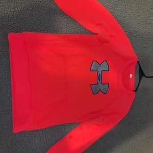 Pink Under Armour sweatshirt